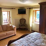 Vacanze Desiree Apartment *