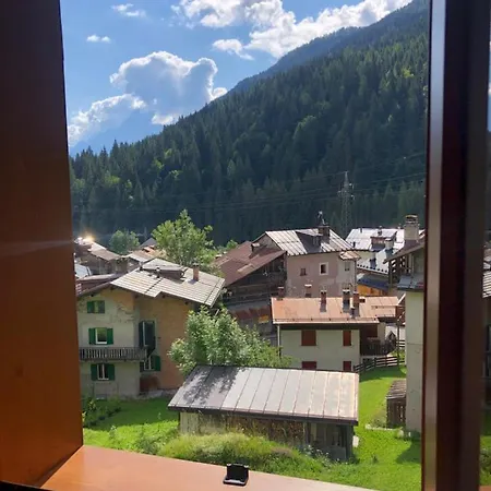 Vacanze Desiree Apartament *