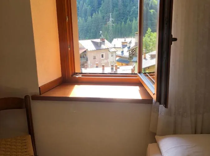 Vacanze Desiree Lägenhet Falcade